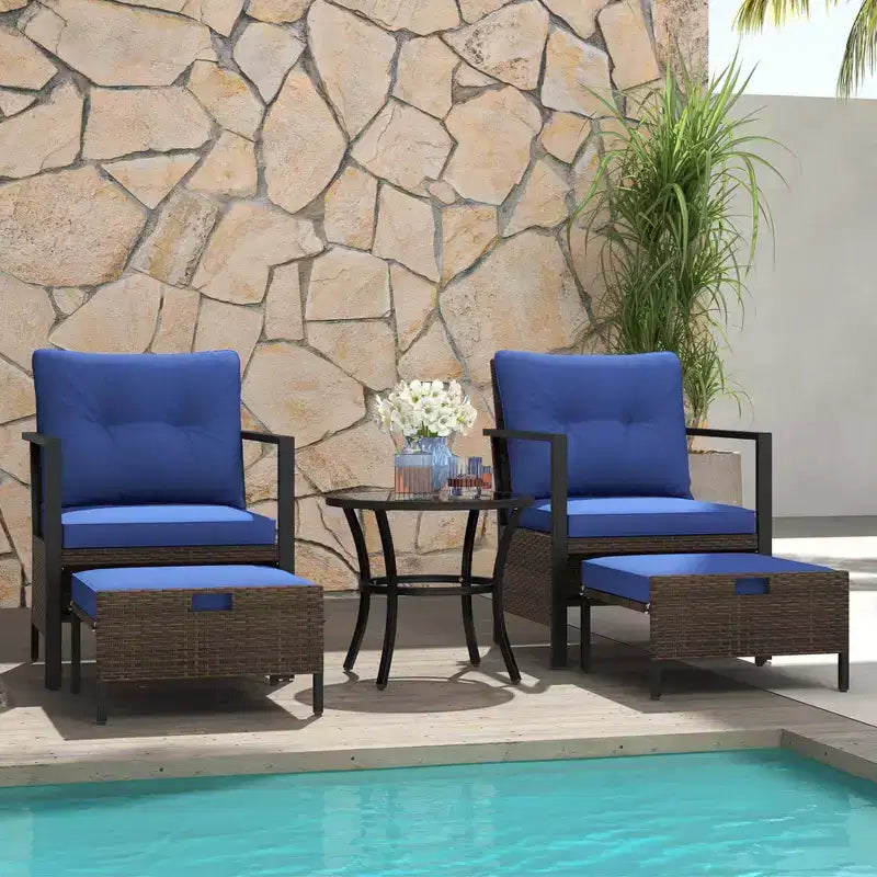 Costway 5-teiliges Outdoor-Möbelset Rattanstühle und Ottomane mit Couchtisch aus Glasplatte Off-White/Schwarz/Marineblau/Grau