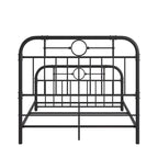 Schwarzes Metallbett