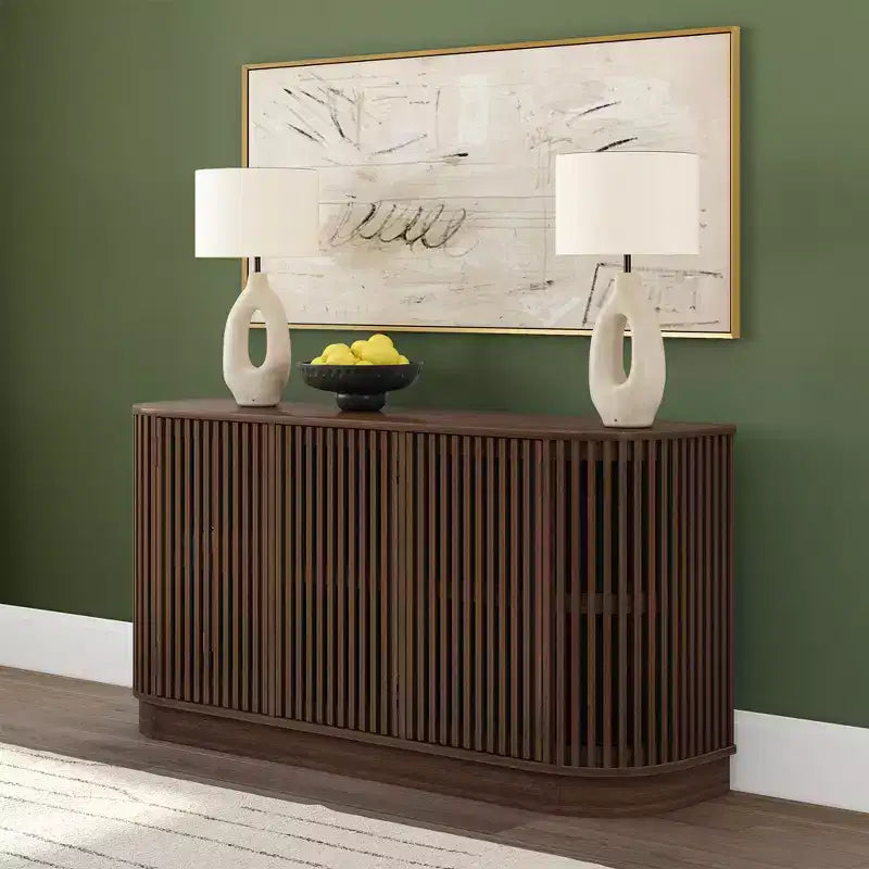 Plank+Beam Contour Massivholz-Sideboard mit 3 Türen, 150 cm TV-Lowboard für Wohnzimmer