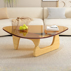 Dreieckiger Couchtisch aus Holz mit Glasplatte