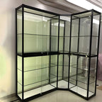 Zeitgenössische rechteckige Vitrine aus schwarzem Glas